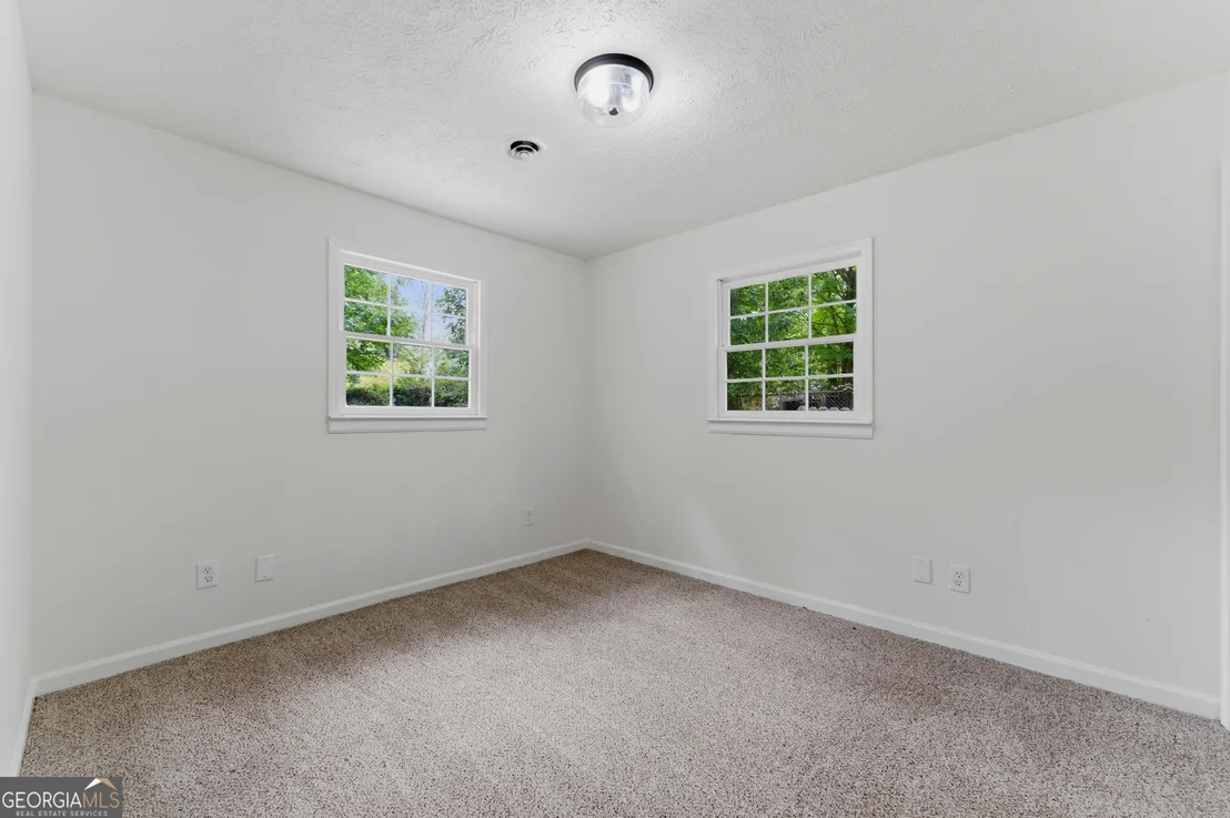 Photo of 5824 Oakleaf Way