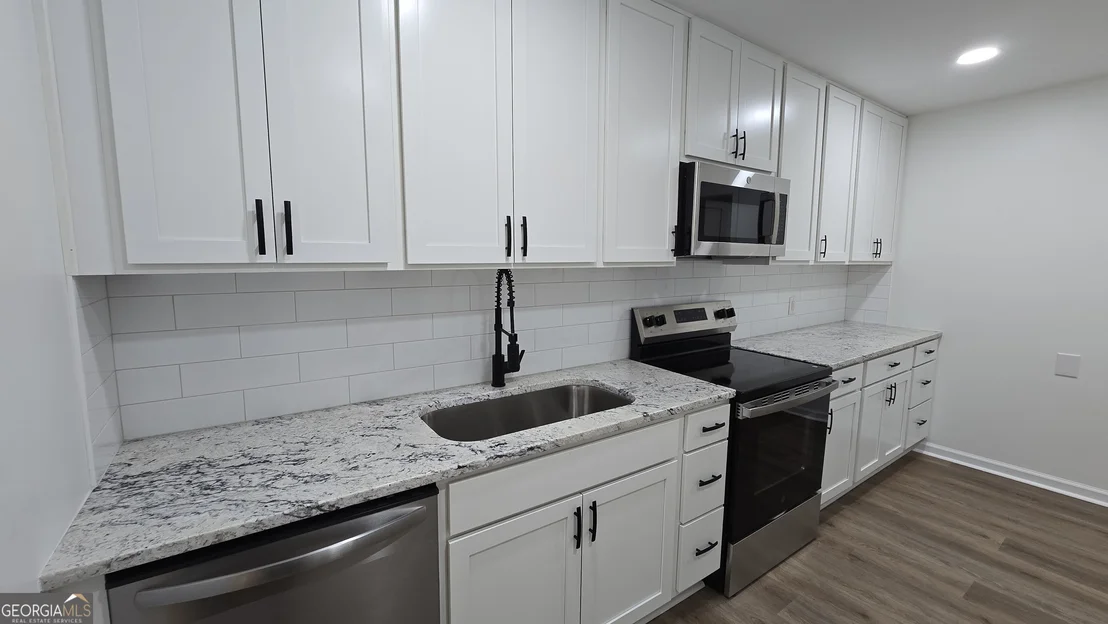 Photo of 2192 General Winship Drive