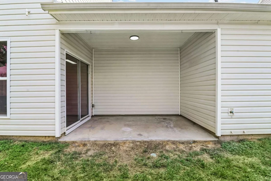 Photo of 1204 Red Bud Lane