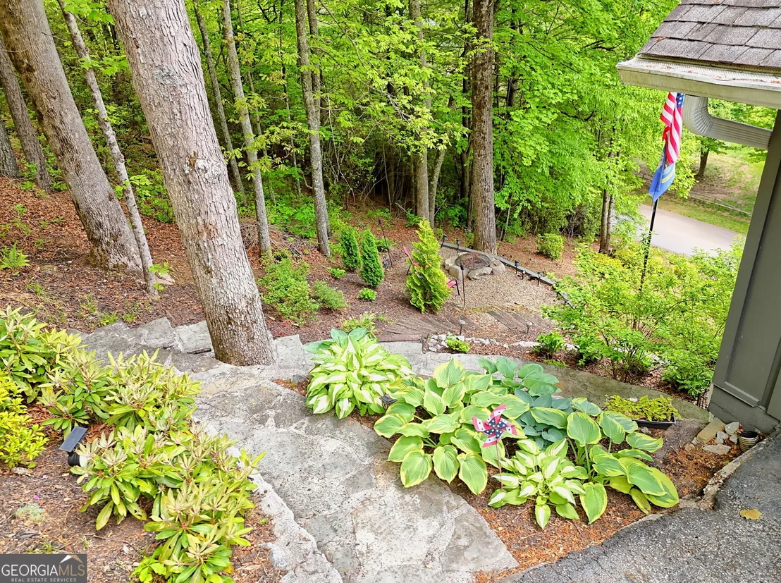 Photo of 854 Saddleback Circle