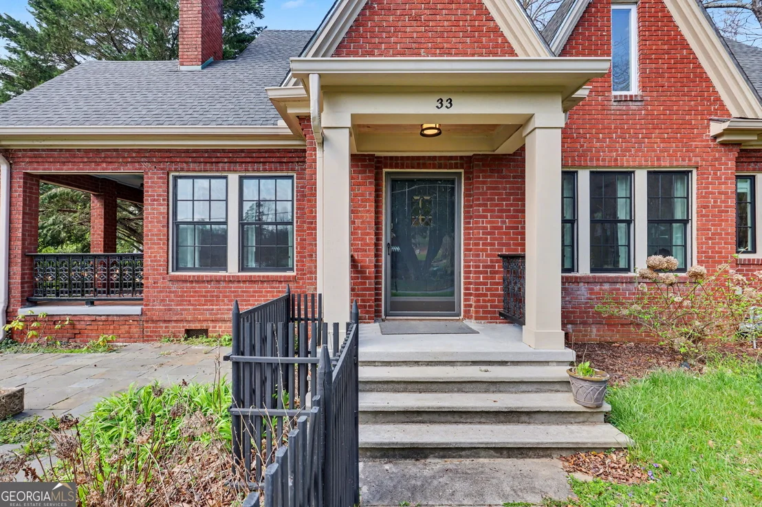 Photo of 33 Maple Street