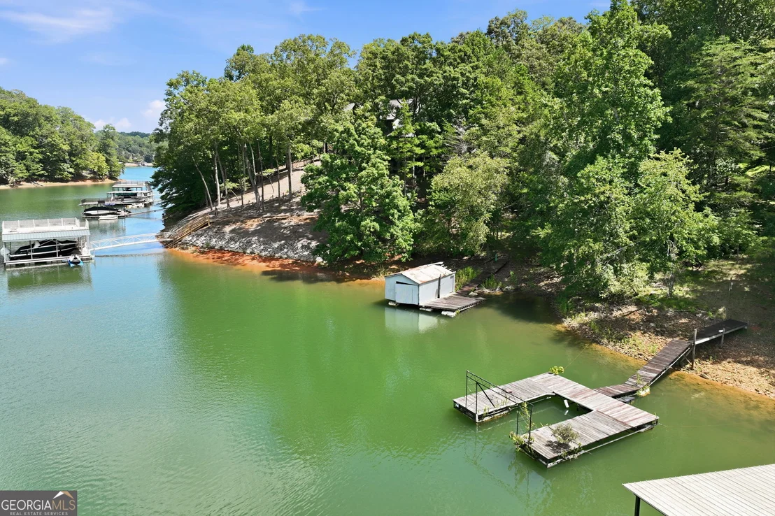 Photo of 6495 Julian Road