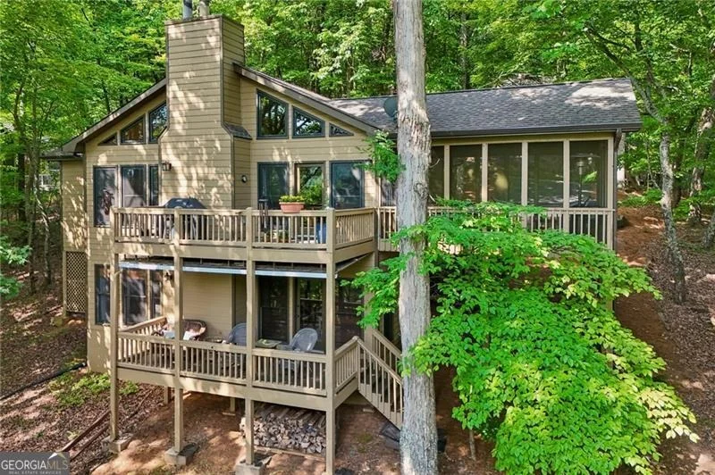 Photo of 1482 Valley View Drive