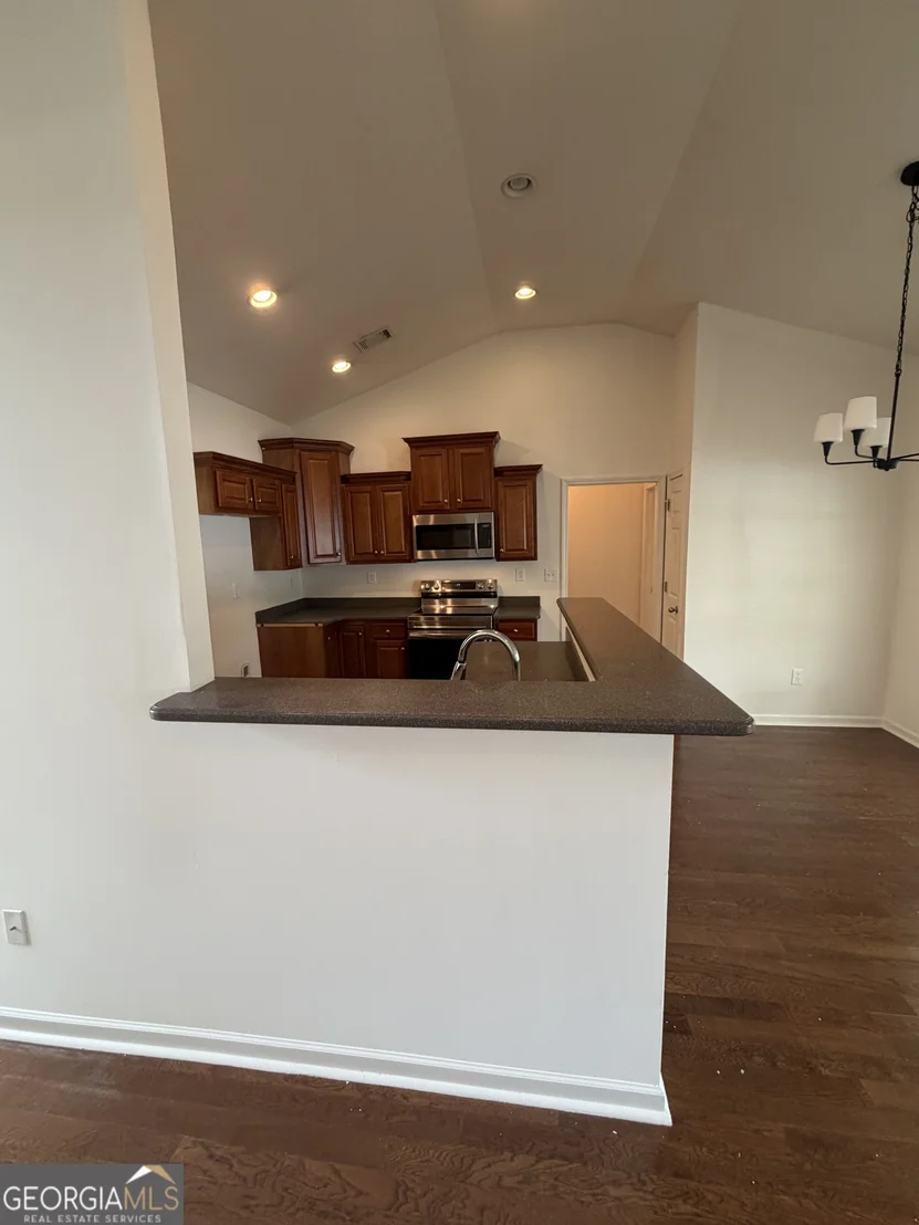 Photo of 105 Creekside Drive