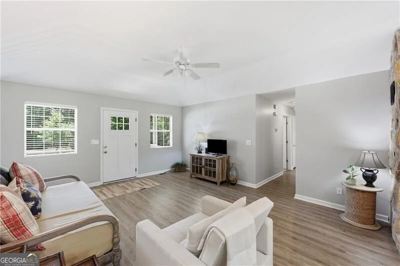 Photo of 3150 Edgewater Drive