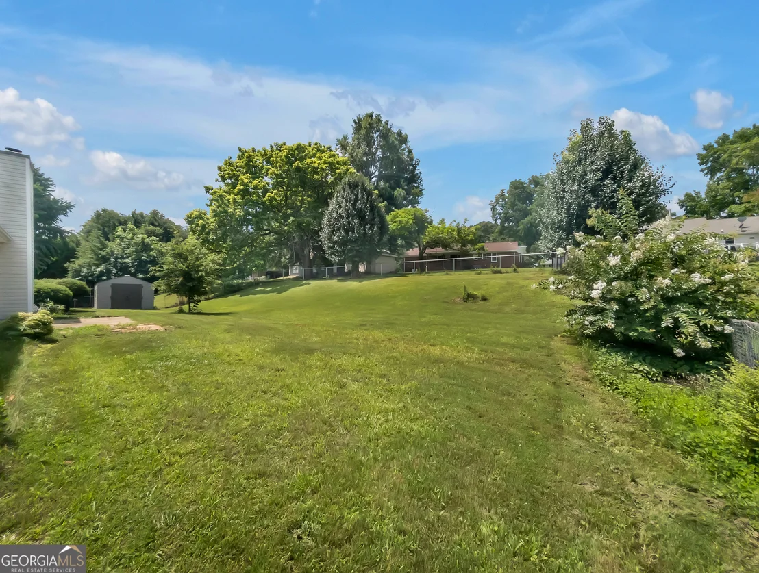 Photo of 1021 Windsor Drive