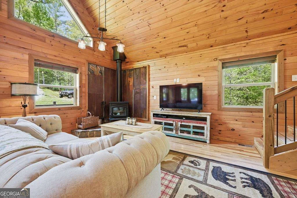 Photo of 106 Roaring Creek Lane