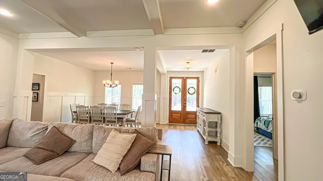 Photo of 184 Clearview Drive W