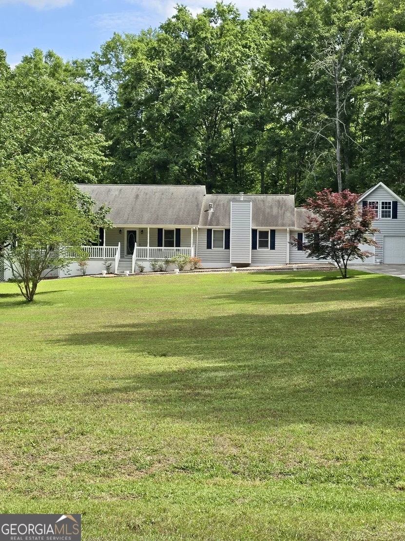 Photo of 423 Woods Road