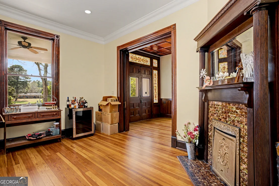 Photo of 275 Rose Avenue