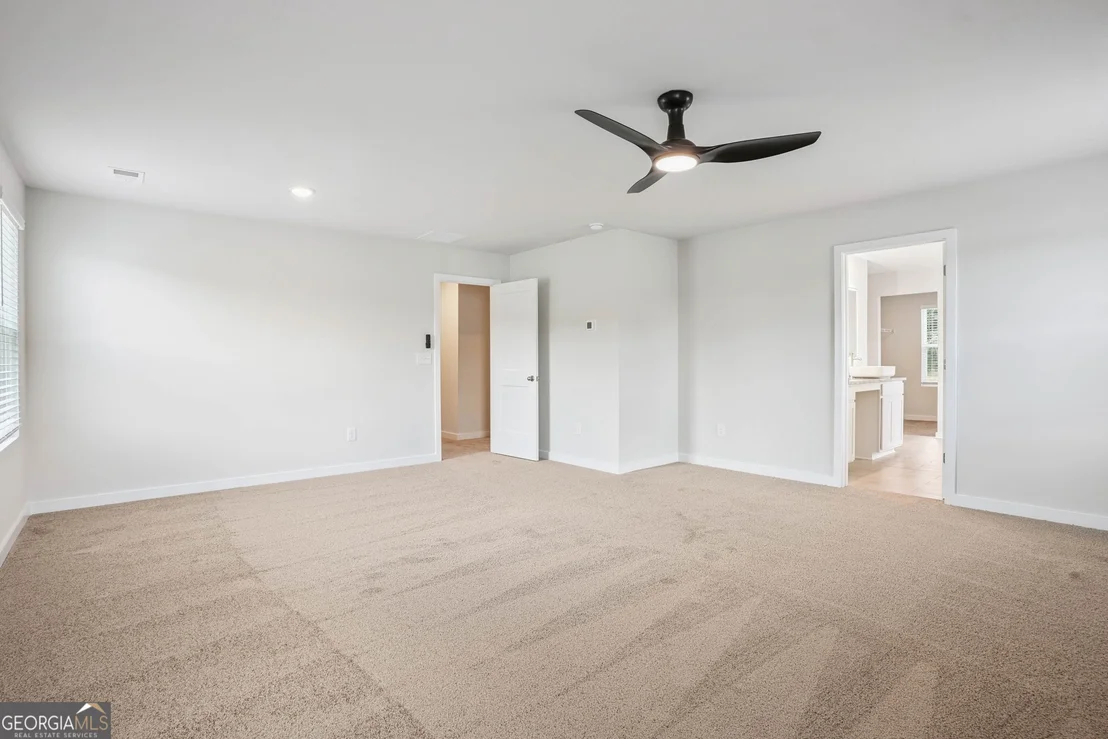 Photo of 470 ORWELL Drive