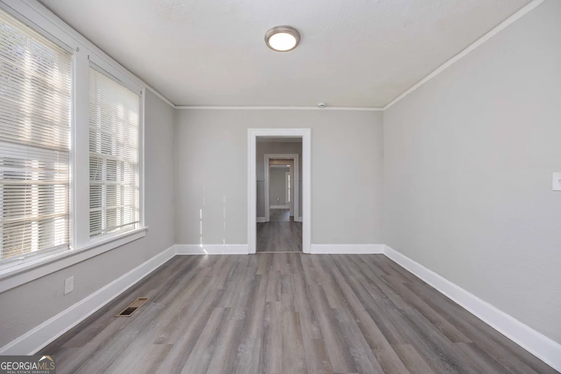 Photo of 1103 Bryan Avenue