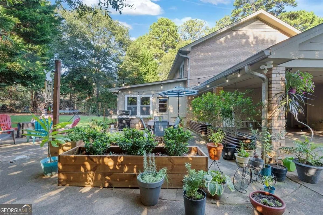 Photo of 200 CLIFTON Drive