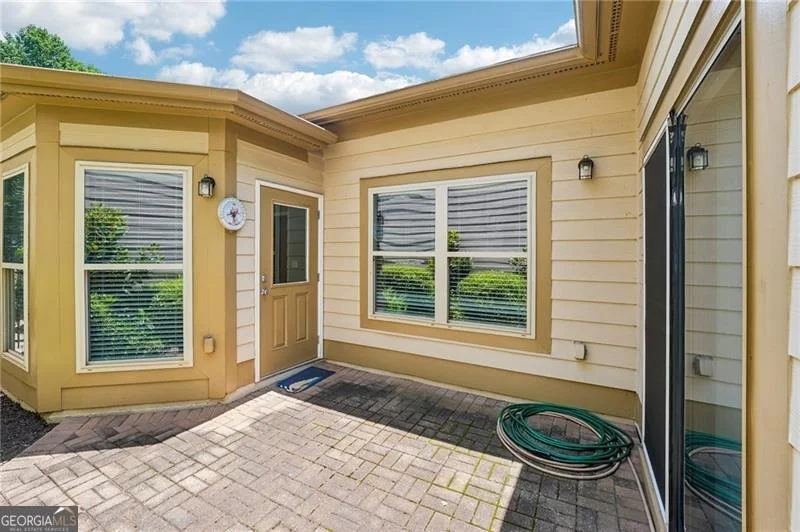Photo of 204 Oakleaf Drive
