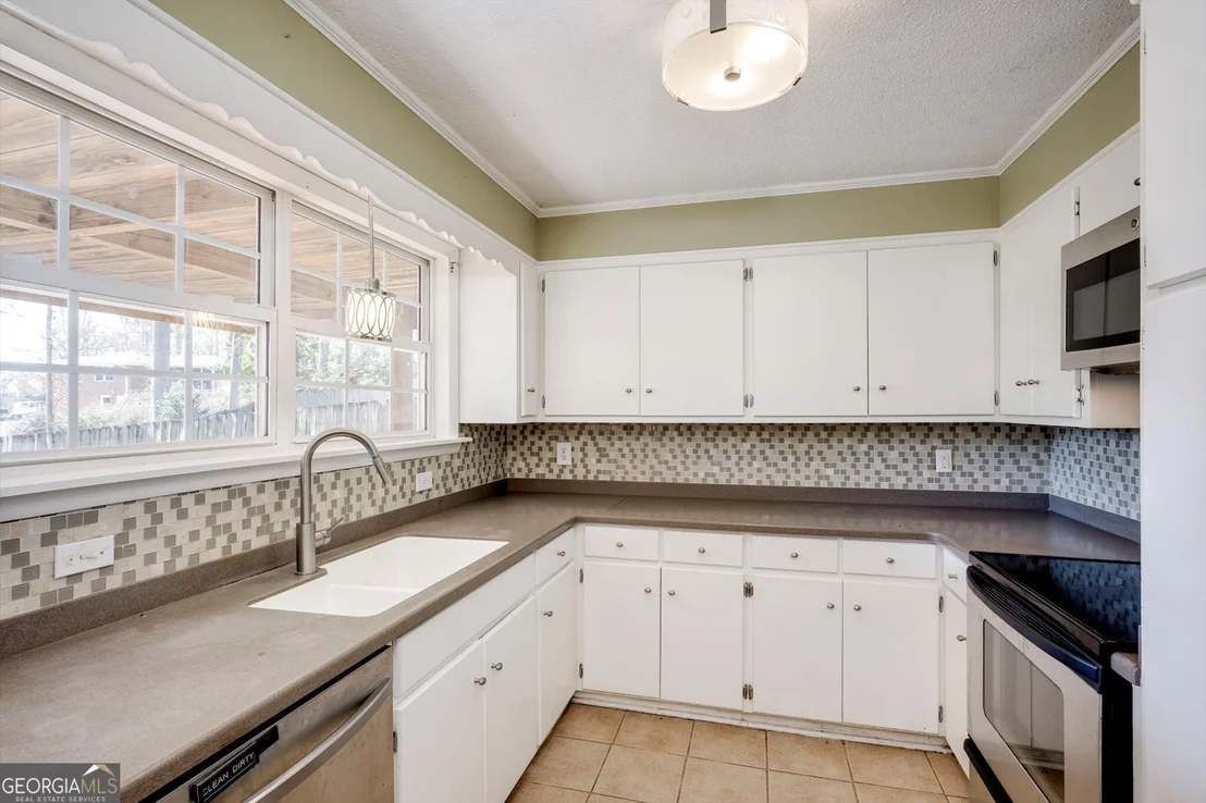 Photo of 715 Hammond Drive