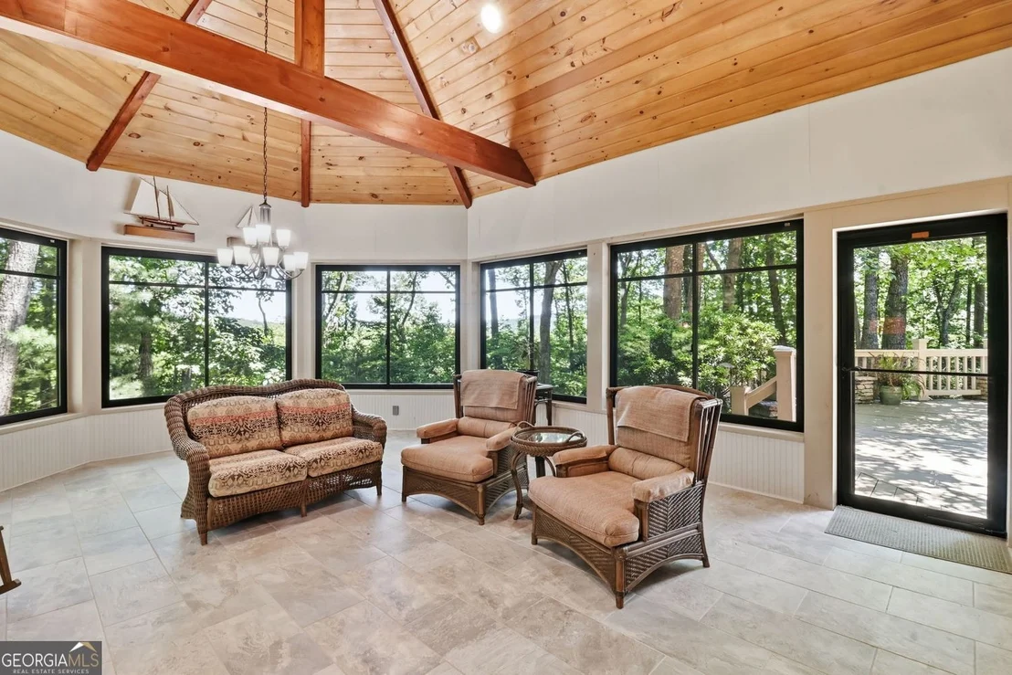 Photo of 560 Shetland Trace