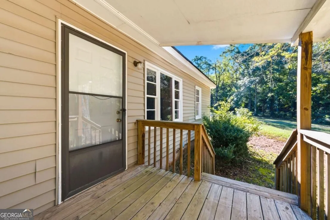 Photo of 1141 Stewart Road