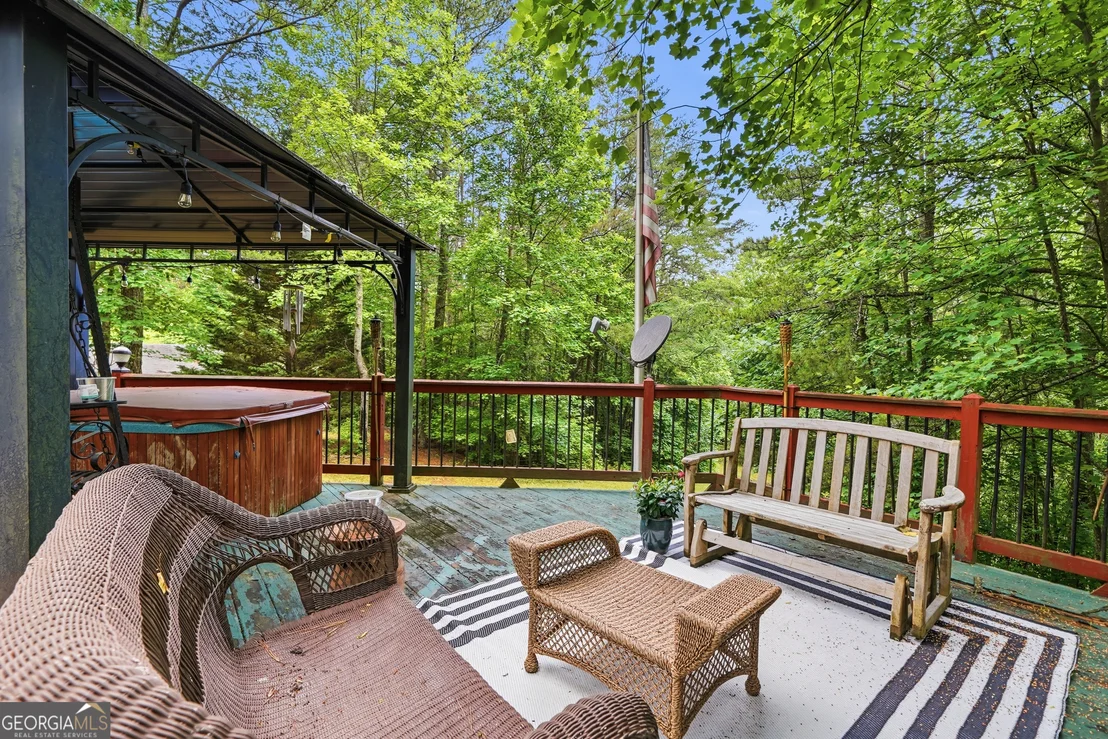 Photo of 2518 Henderson Mountain Road