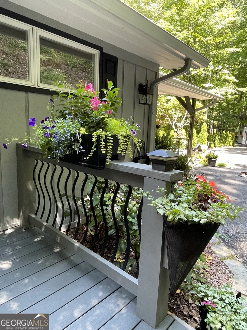 Photo of 499 Ridgepole Drive