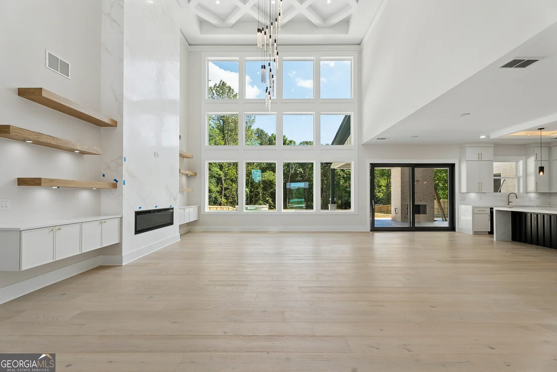 Photo of 1035 Auburn Road