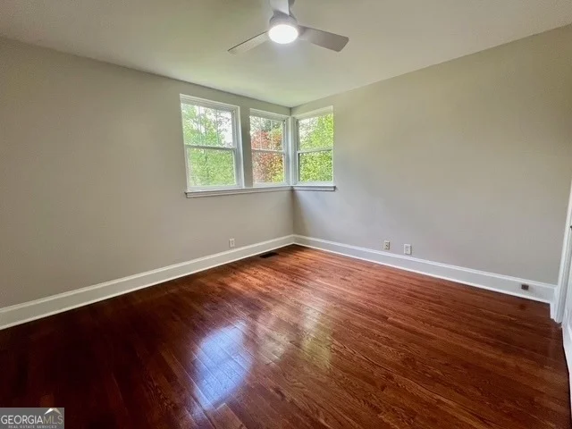 Photo of 617 Smith Street S