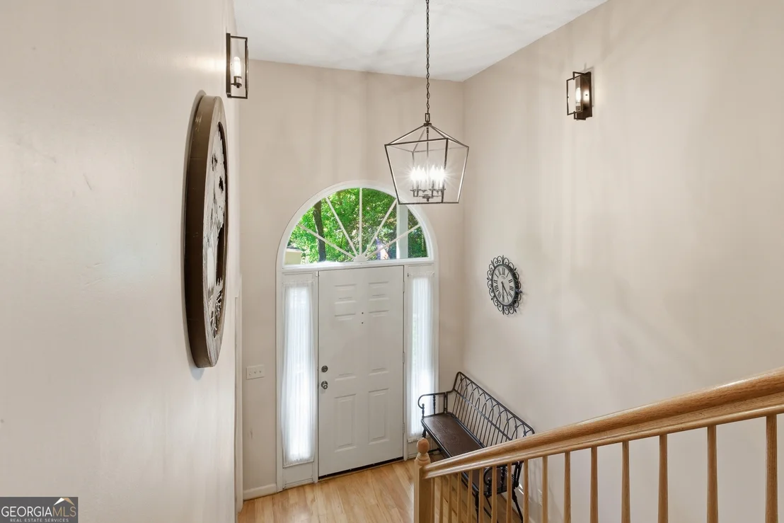 Photo of 325 Springwood Drive