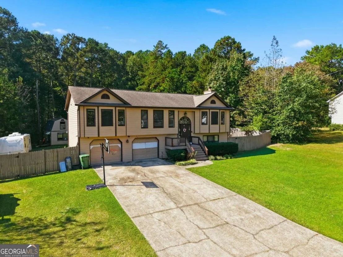 Photo of 1490 Chalet Circle