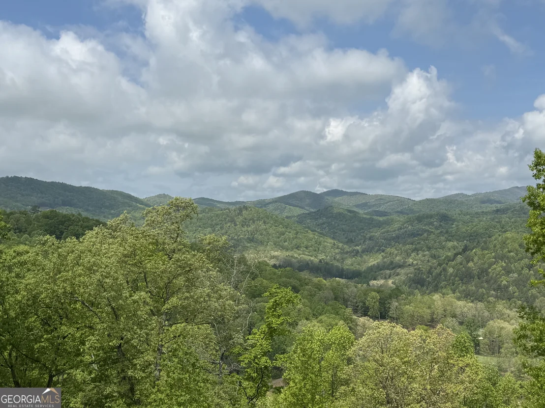 Photo of 608 Winterberry Drive
