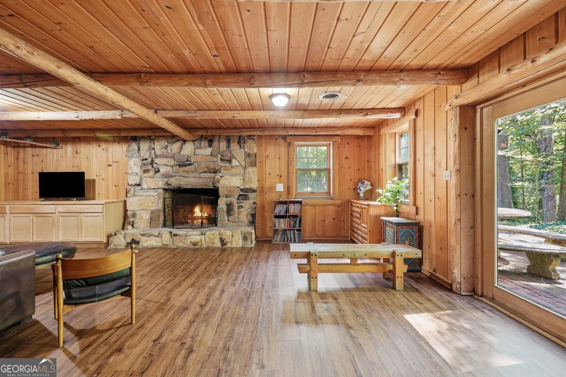 Photo of 282 Jarrett Manor Estates Road