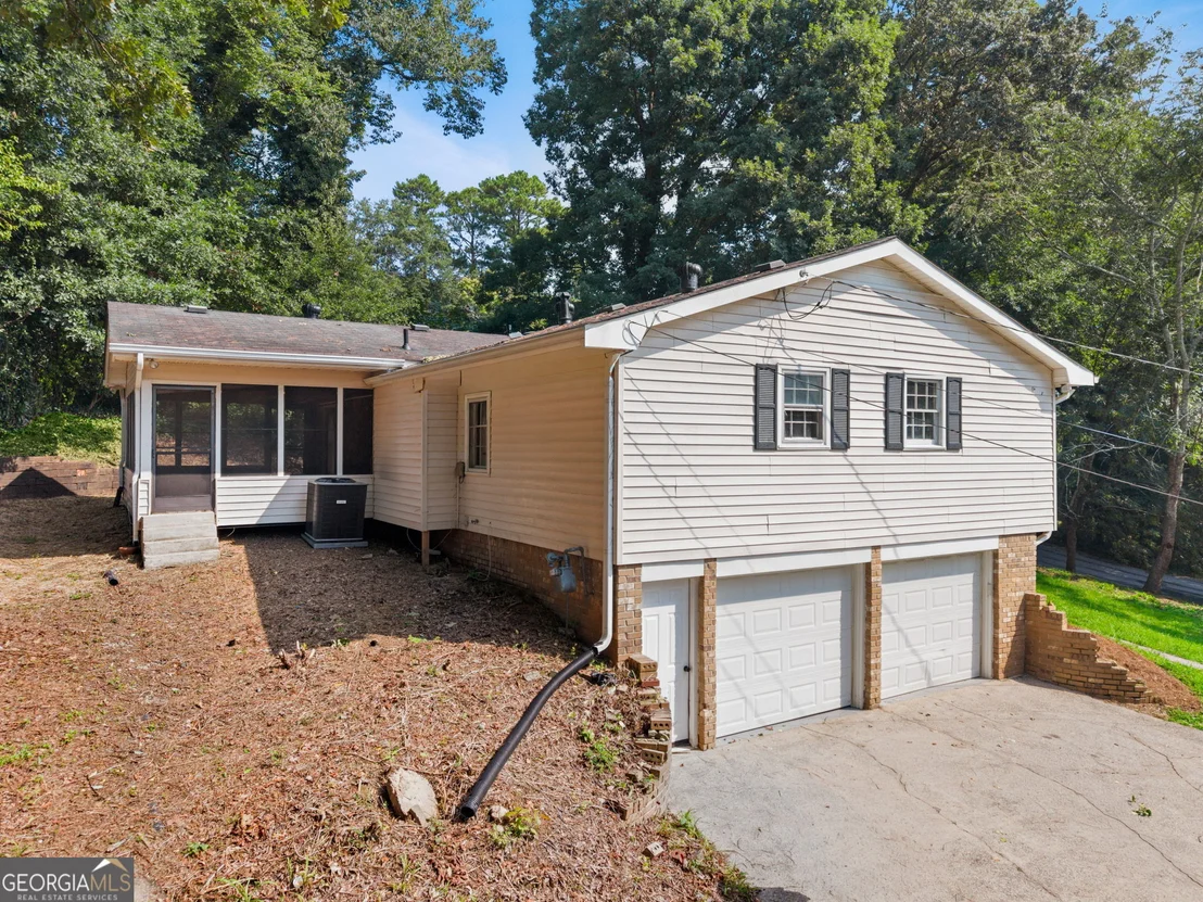 Photo of 2107 Windsor Drive