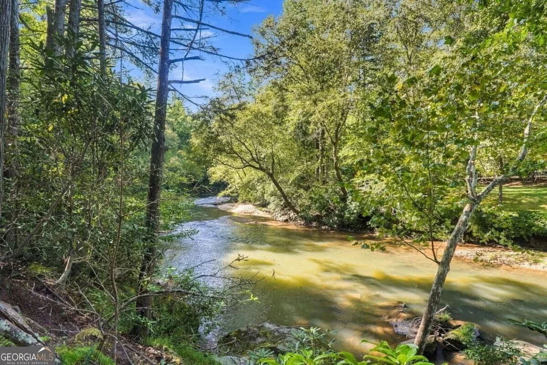 Photo of 858 River Forest Run