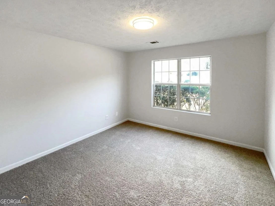 Photo of 2879 Valaise Lane