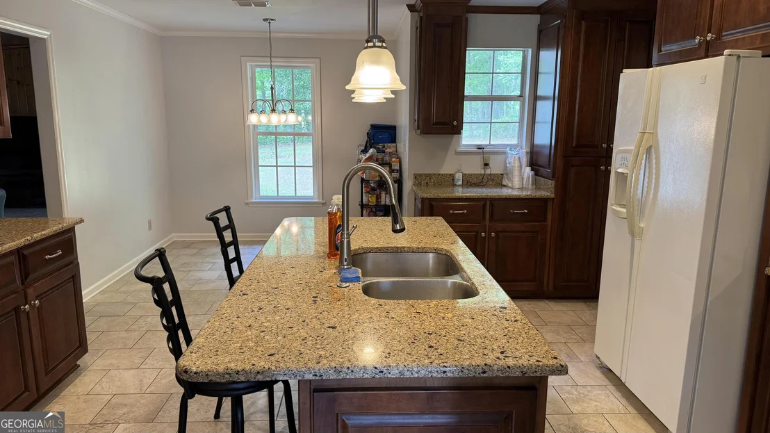 Photo of 355 Summerhill Road