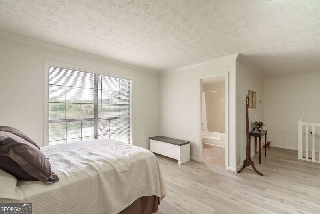 Photo of 1180 Green Briar Drive