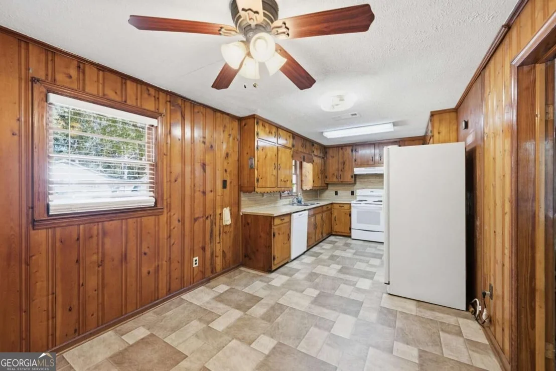 Photo of 1141 Stewart Road