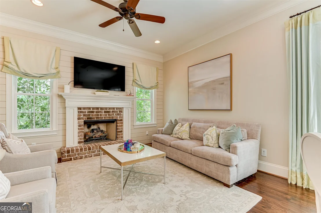 Photo of 1052 Emerald Place