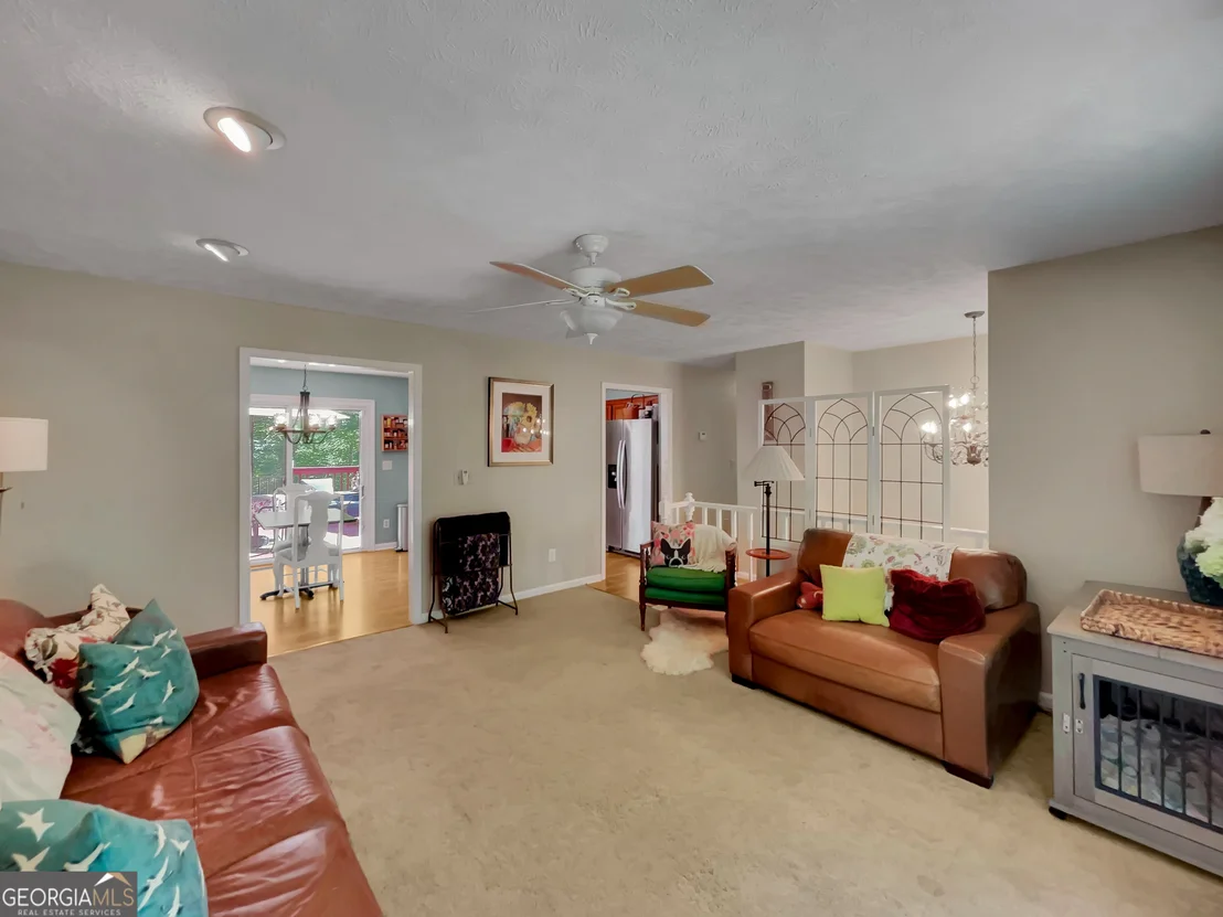 Photo of 298 Hudson River Drive