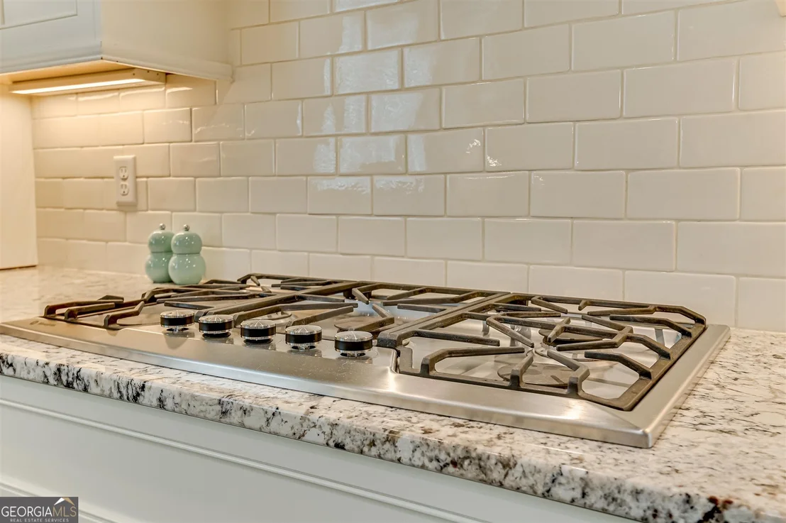 Photo of 1052 Emerald Place