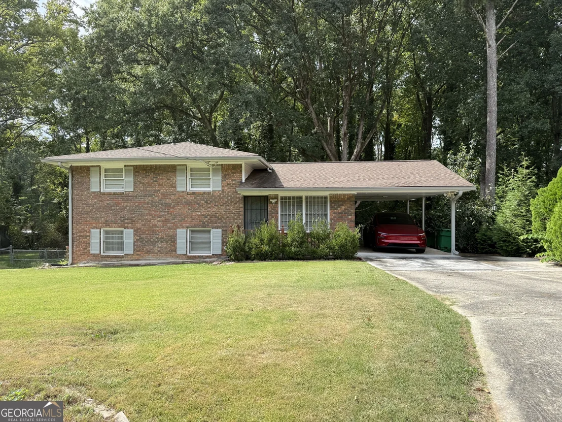 Photo of 5941 Pinecreek Road