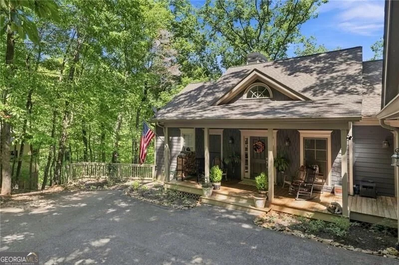 Photo of 1458 Valley View Drive