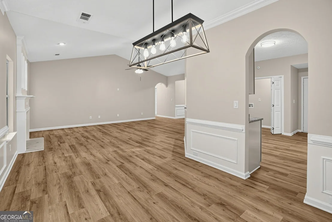 Photo of 433 Concord Circle