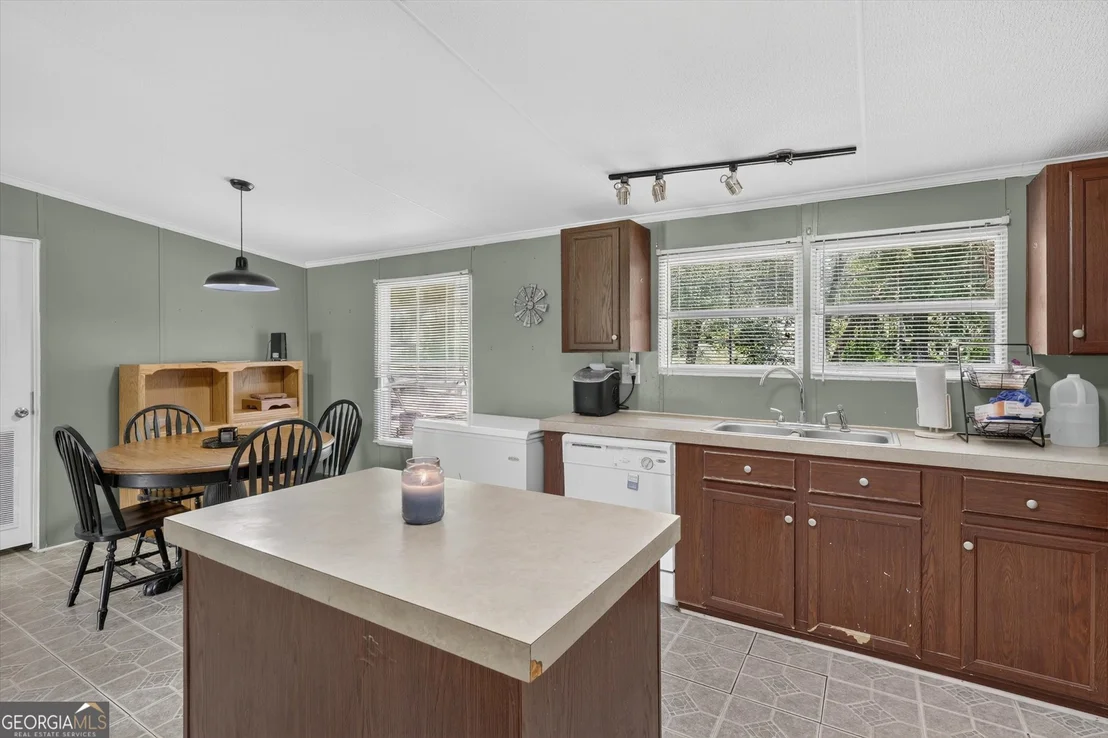 Photo of 2224 Howard Alexander Road