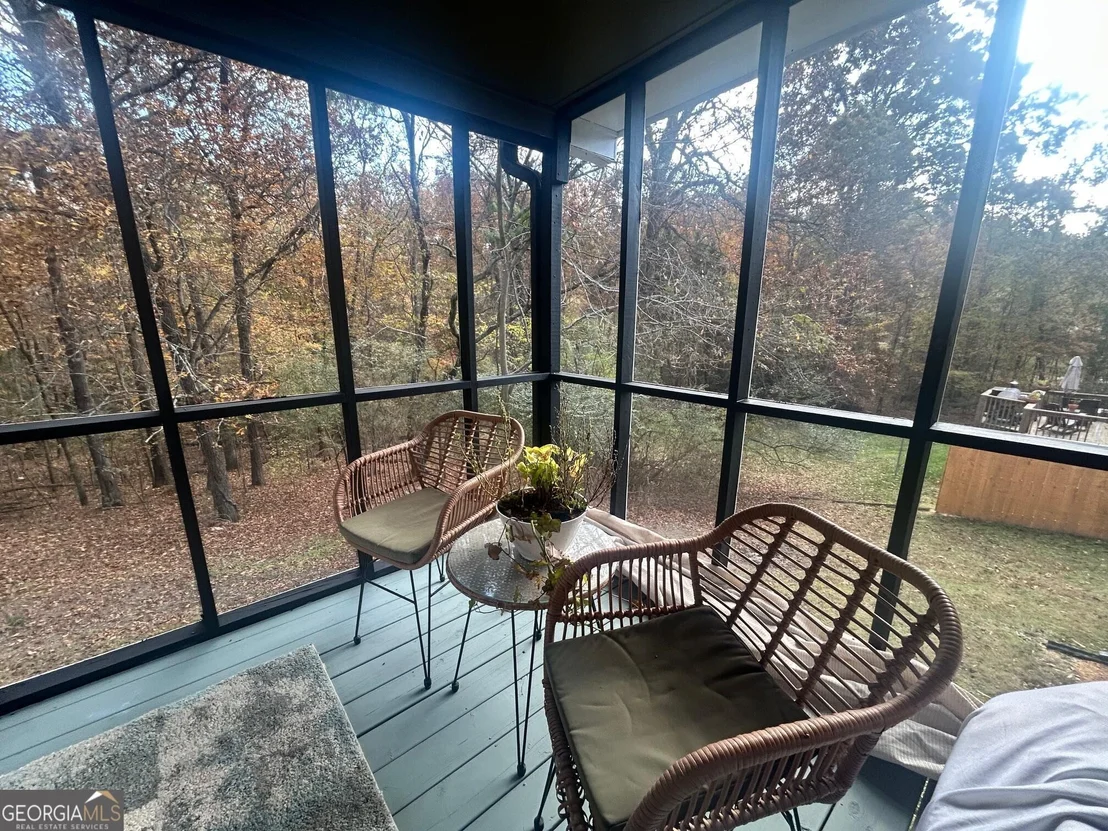 Photo of 391 Oak Tree Road