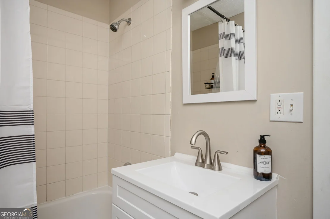 Photo of 1130 Mannbrook Drive