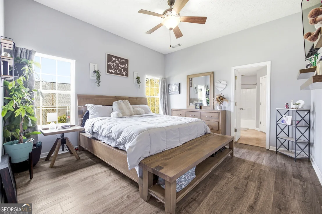 Photo of 121 Crest View Drive