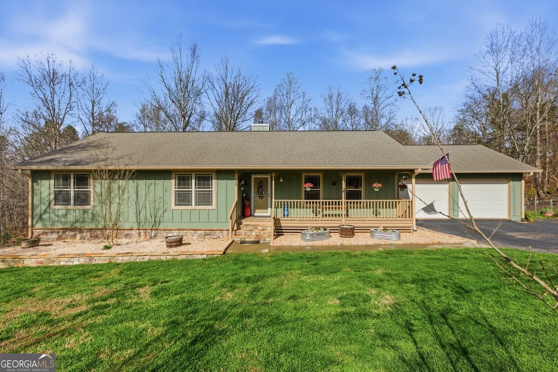 Photo of 498 Deer Track Road