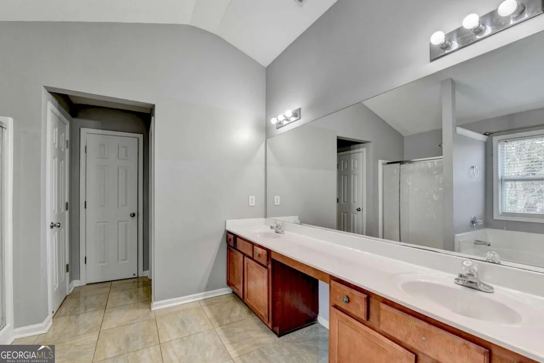 Photo of 3102 Briaroak Drive