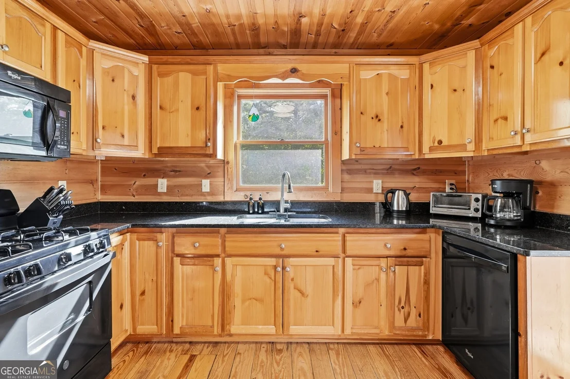 Photo of 303 Pine Forest Loop