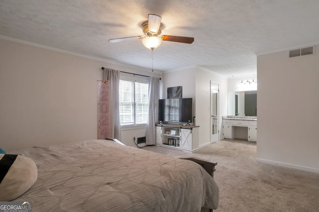 Photo of 1210 Brookside Drive NE