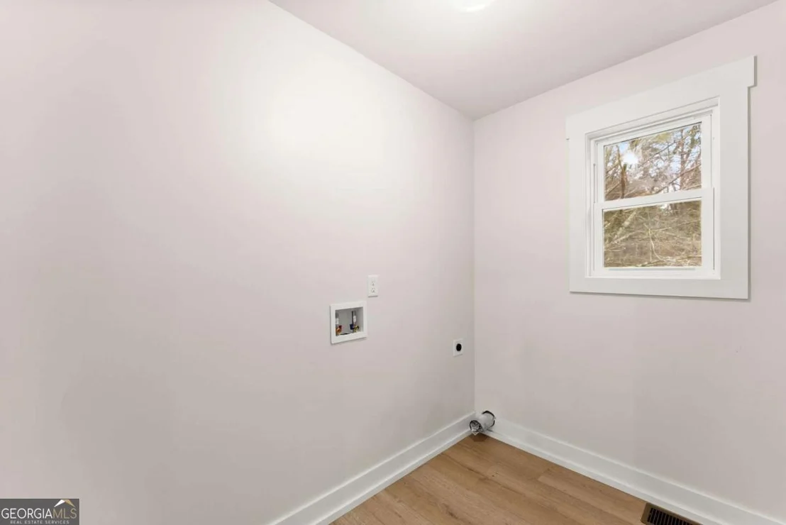 Photo of 4147 Perry Drive